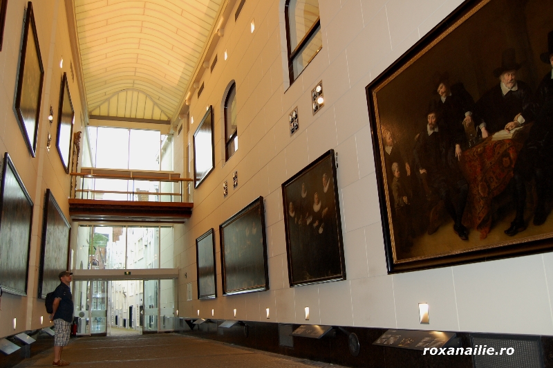 Amsterdam_ the_place_galerie_18.jpg