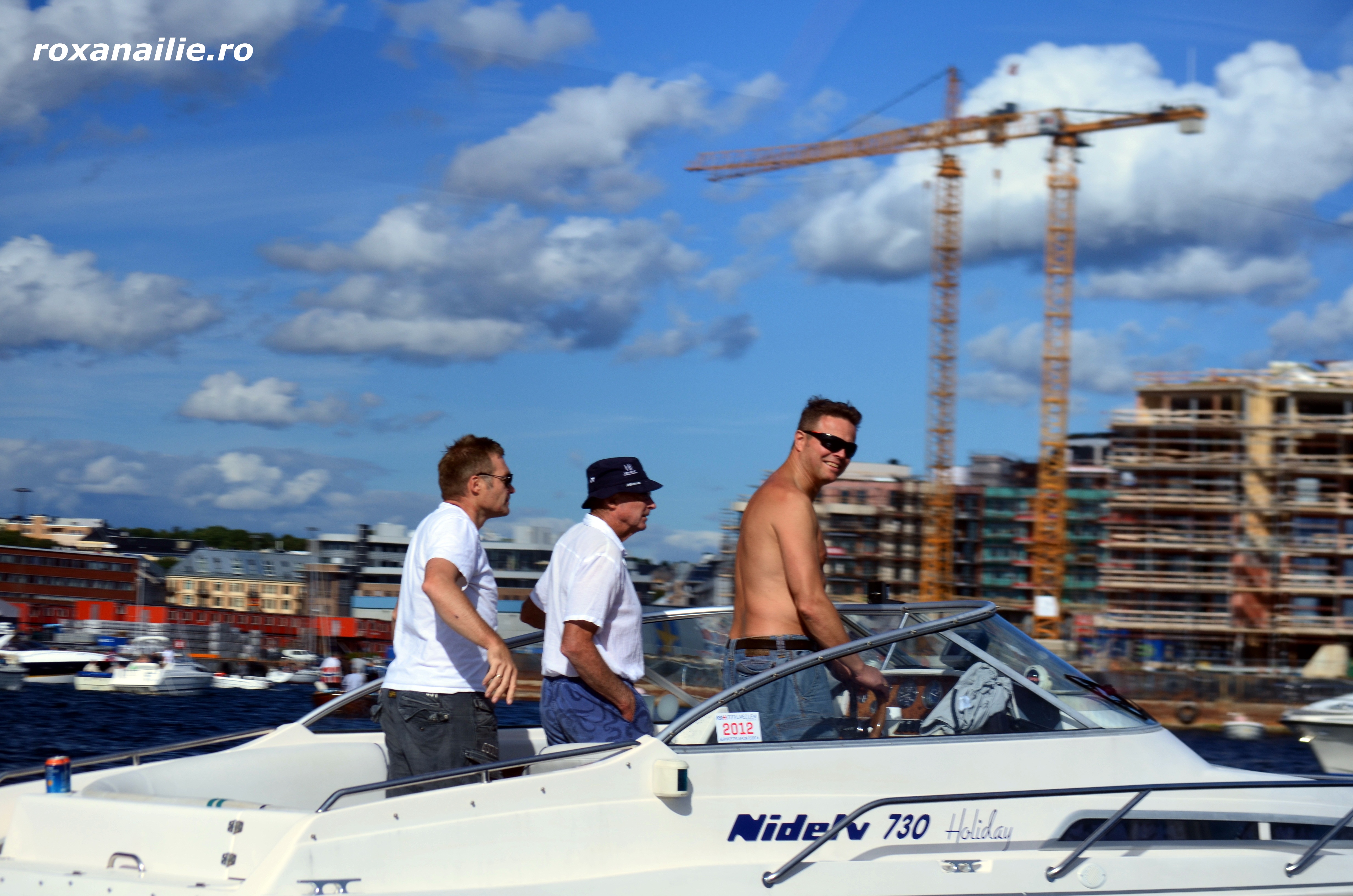 In_Oslo_fericirea_01.jpg
