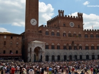 SIENA_orasul_fiestelor_memorabile_galerie_5.jpg